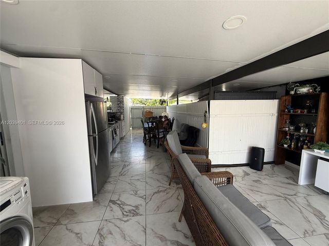 3320 E 10th Avenue, Hialeah, FL 33013