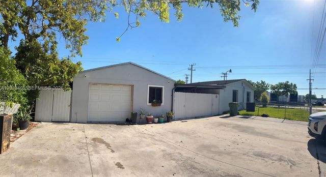 3320 E 10th Avenue, Hialeah, FL 33013