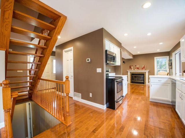 5208 Bonner Drive, Hilliard, OH 43026