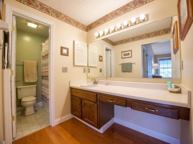 5208 Bonner Drive, Hilliard, OH 43026