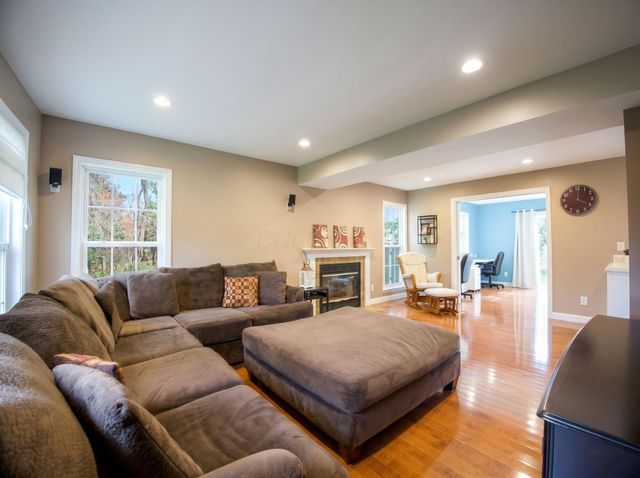 5208 Bonner Drive, Hilliard, OH 43026