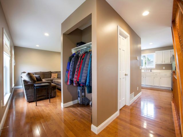 5208 Bonner Drive, Hilliard, OH 43026