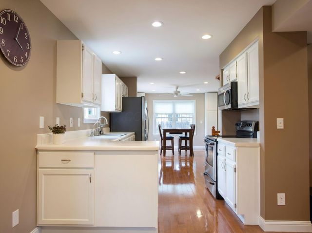 5208 Bonner Drive, Hilliard, OH 43026