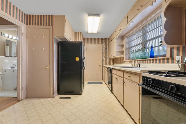 318 W J Avenue, North Little Rock, AR 72116