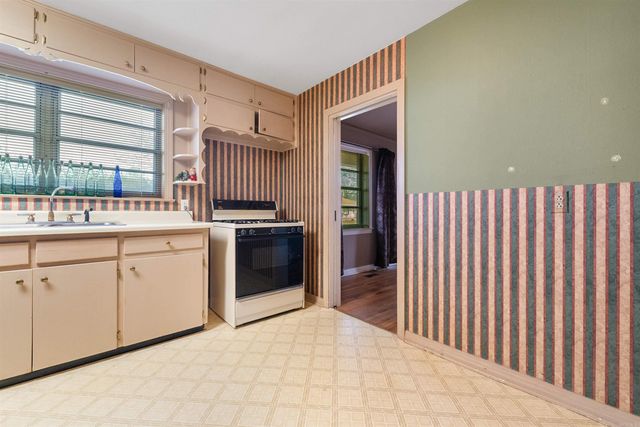 318 W J Avenue, North Little Rock, AR 72116