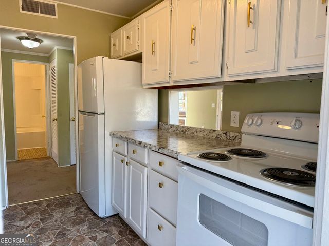 609 Hillcrest Drive, Thomson, GA 30824