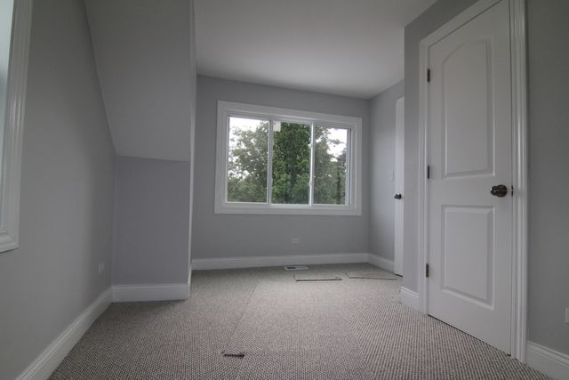 105 S Marilyn Avenue, Northlake, IL 60164