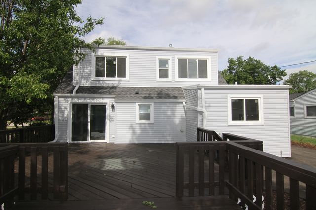 105 S Marilyn Avenue, Northlake, IL 60164