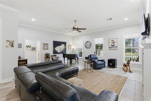 3975 S Lemongrass Circle, Lake Charles, LA 70605