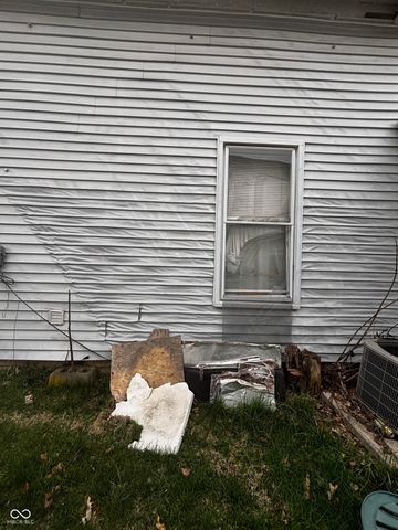 1222 Webster Avenue, New Castle, IN 47362