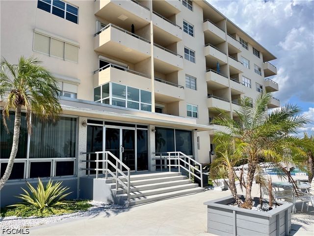 1766 Cape Coral PKWY E 104, Cape Coral, FL 33904