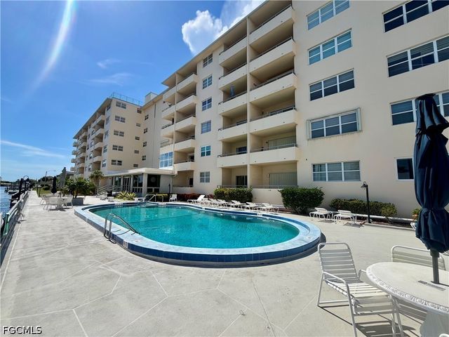 1766 Cape Coral PKWY E 104, Cape Coral, FL 33904
