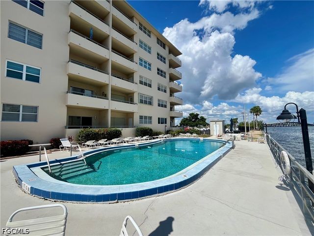 1766 Cape Coral PKWY E 104, Cape Coral, FL 33904