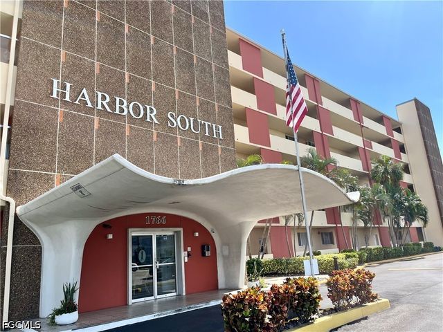 1766 Cape Coral PKWY E 104, Cape Coral, FL 33904