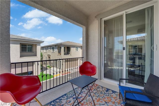 25 Barbara Lane 71, Las Vegas, NV 89183