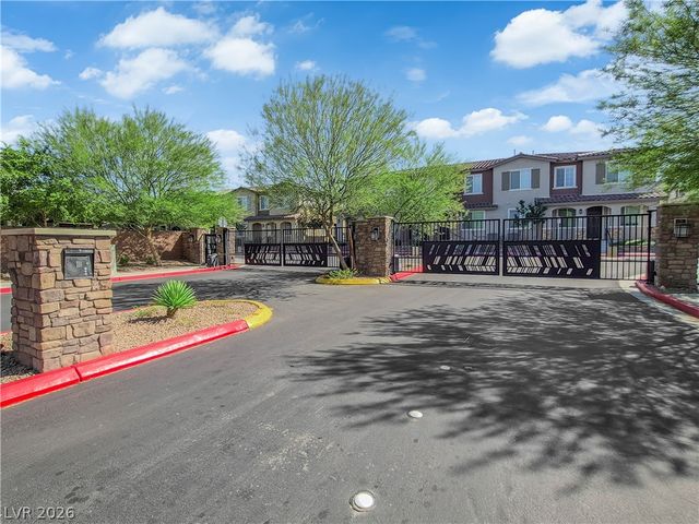 25 Barbara Lane 71, Las Vegas, NV 89183