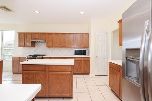 8823 Catawissa Drive, Houston, TX 77095