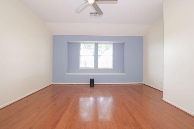 8823 Catawissa Drive, Houston, TX 77095