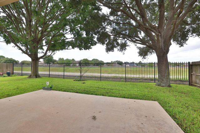 8823 Catawissa Drive, Houston, TX 77095