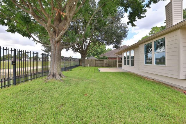 8823 Catawissa Drive, Houston, TX 77095