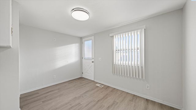 494 S 38th Ave, West Richland, WA 99353