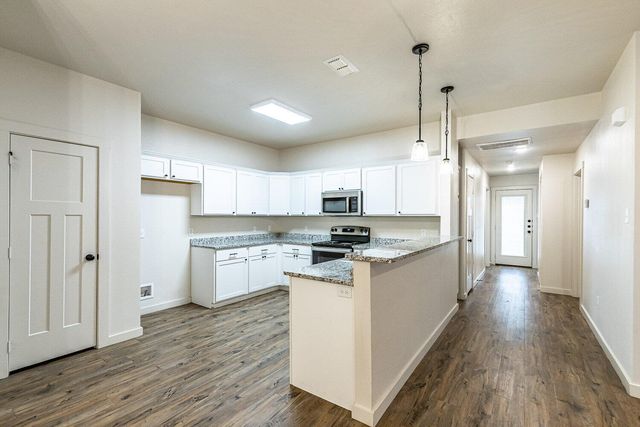 5519 121st Street, B, Lubbock, TX 79424