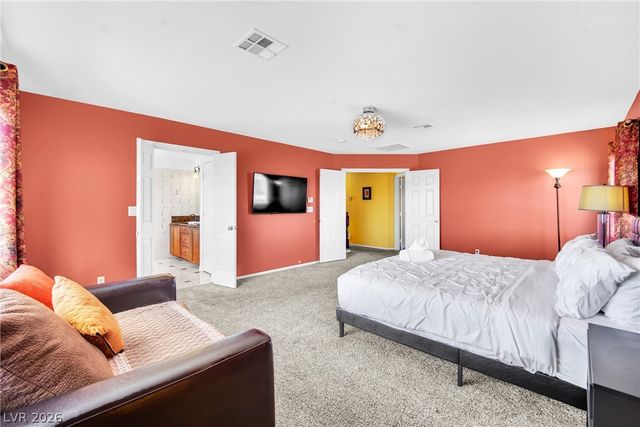 9677 Casper Peak Court, Las Vegas, NV 89117