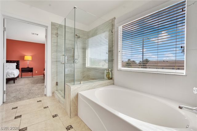 9677 Casper Peak Court, Las Vegas, NV 89117