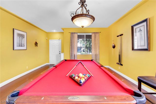 9677 Casper Peak Court, Las Vegas, NV 89117
