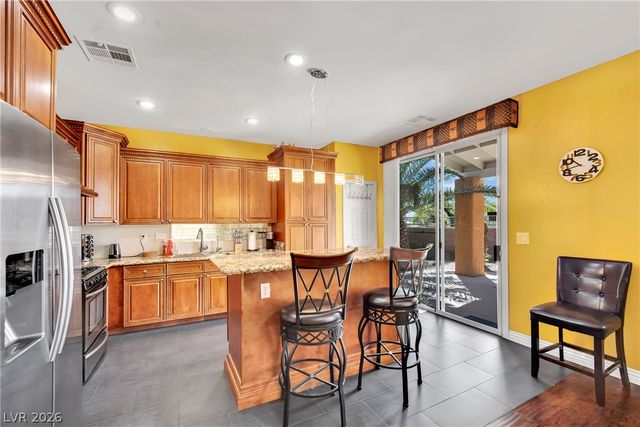 9677 Casper Peak Court, Las Vegas, NV 89117