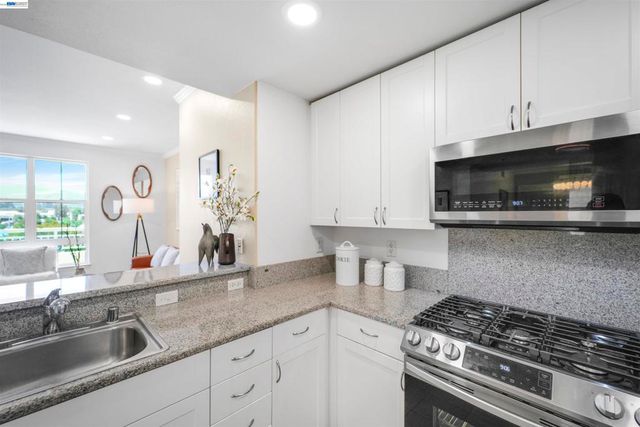 20488 Stevens Creek Blvd 2302, Cupertino, CA 95014