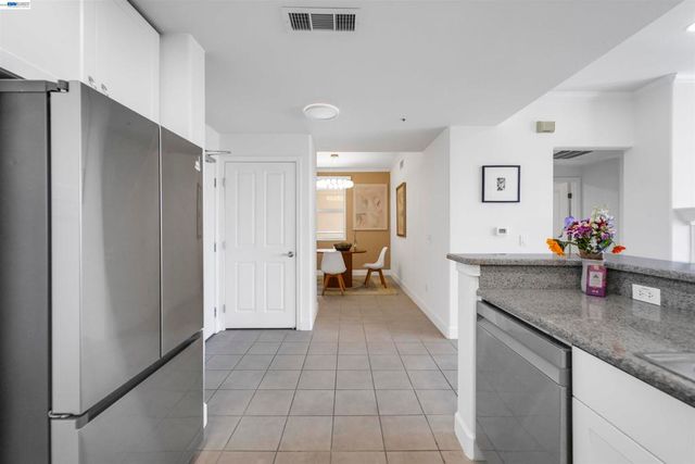 20488 Stevens Creek Blvd 2302, Cupertino, CA 95014