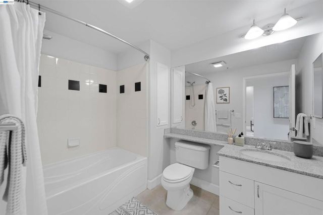 20488 Stevens Creek Blvd 2302, Cupertino, CA 95014