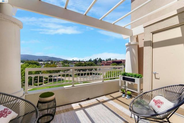 20488 Stevens Creek Blvd 2302, Cupertino, CA 95014