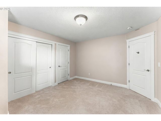 1108 Se 198TH Ct, Camas, WA 98607