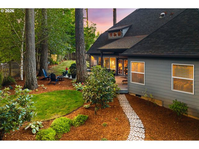 1108 Se 198TH Ct, Camas, WA 98607