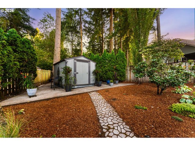 1108 Se 198TH Ct, Camas, WA 98607