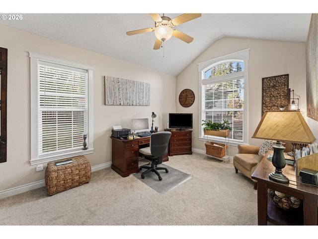 1108 Se 198TH Ct, Camas, WA 98607