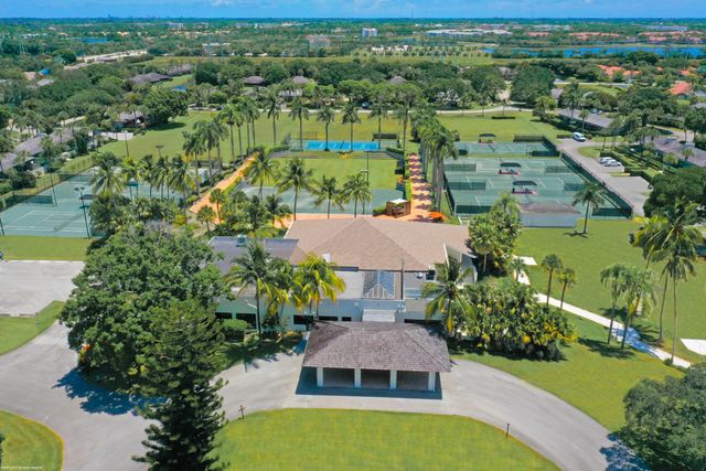 12593 Mallet Circle, Wellington, FL 33414