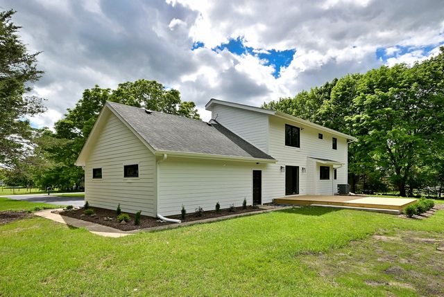 18878 Ridge Lane, Marengo, IL 60152