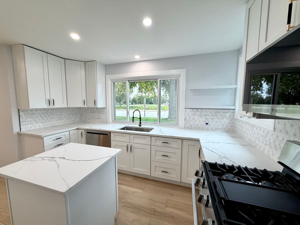 6417 Dunham Road, Downers Grove, IL 60516 — photo 2