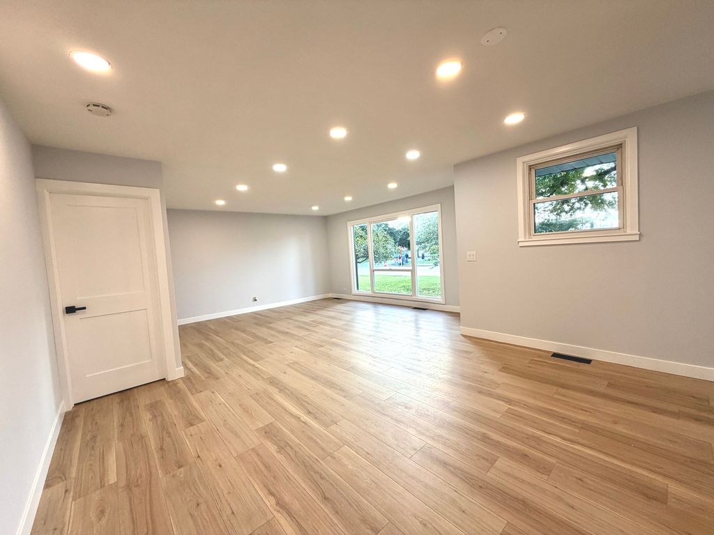6417 Dunham Road, Downers Grove, IL 60516 — photo 4