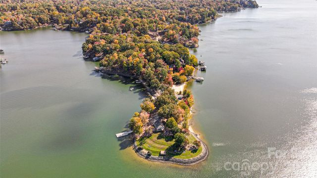 442 Sugar Maple Drive, Tega Cay, SC 29708