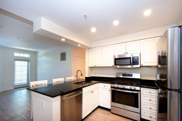 501 Commerce Dr 3-113, Braintree, MA 02184