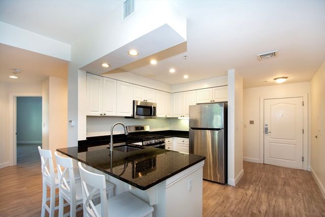 501 Commerce Dr 3-113, Braintree, MA 02184