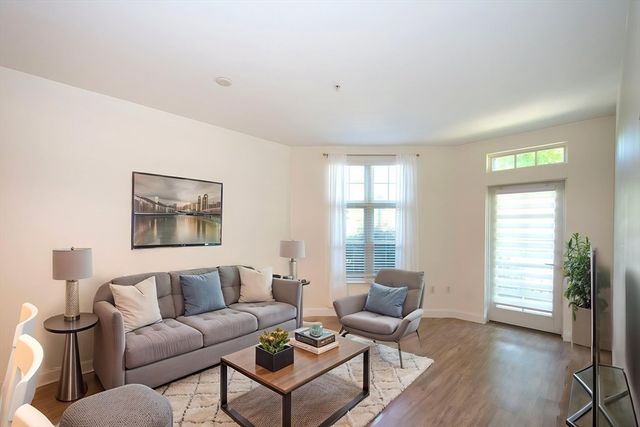 501 Commerce Dr 3-113, Braintree, MA 02184