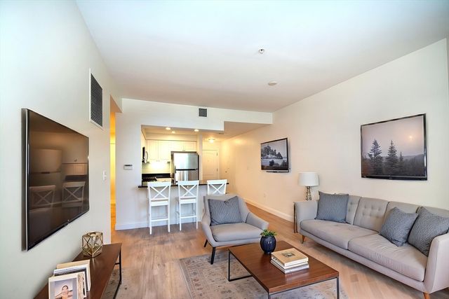 501 Commerce Dr 3-113, Braintree, MA 02184