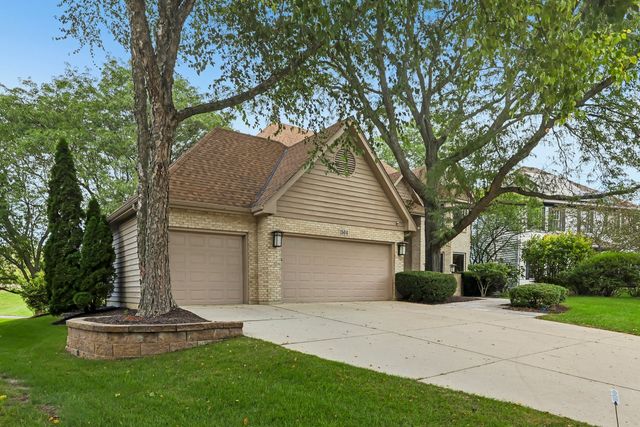 1504 Greenlake Drive, Aurora, IL 60502