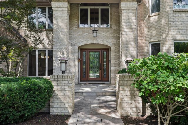 1504 Greenlake Drive, Aurora, IL 60502