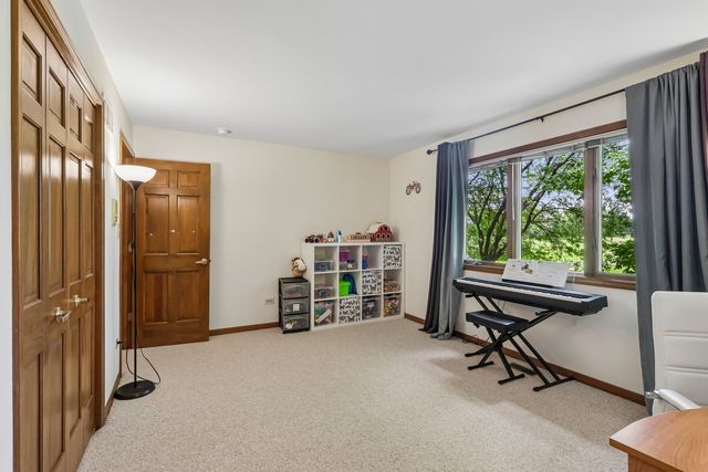 1504 Greenlake Drive, Aurora, IL 60502